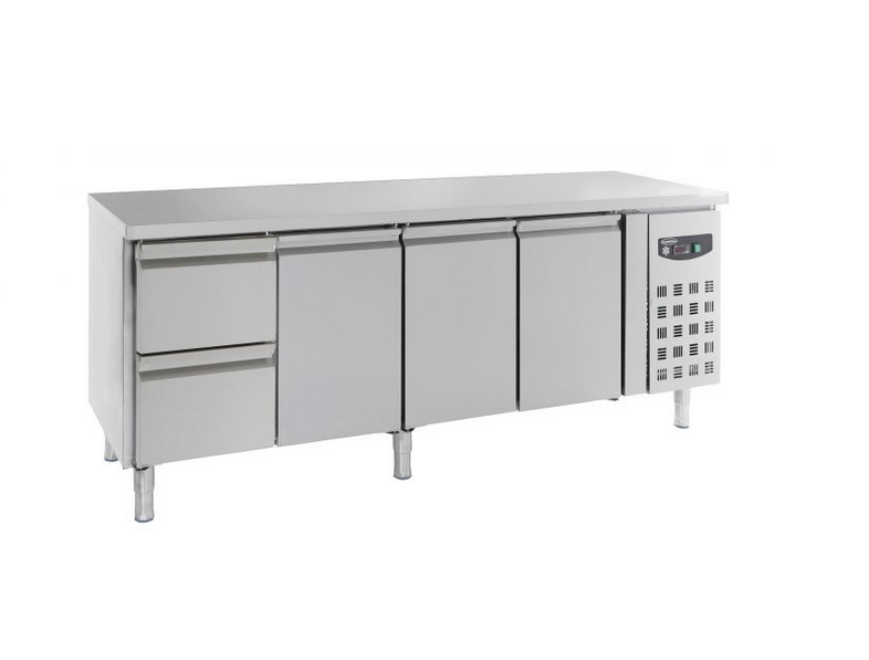 Mesa refrigerada CS700 223 cm 3 puertas/2 cajones +2/+8°C