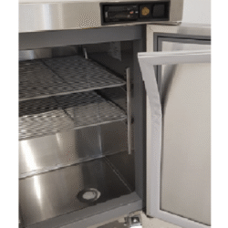 Hűtőasztal / vitrin SDTP-27-9-LGL 70cm